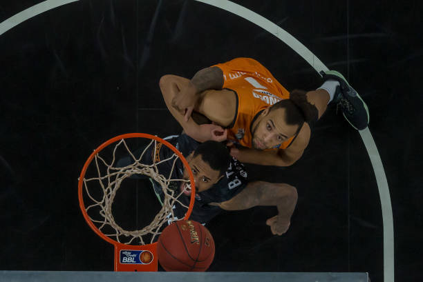 考虑到伦纳 考虑到伦纳