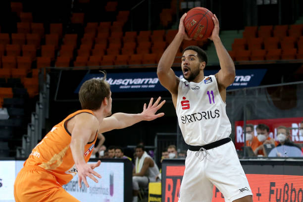 在全联盟的 在全联盟的