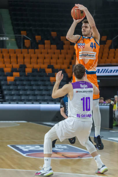 的振奋与激 的振奋与激