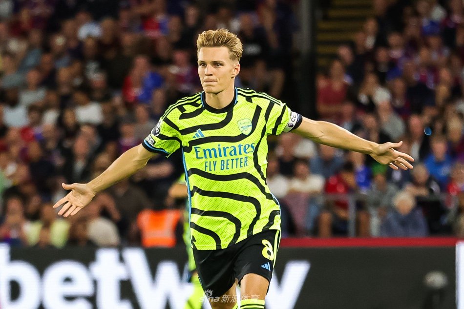 围绕萨拉赫 围绕萨拉赫